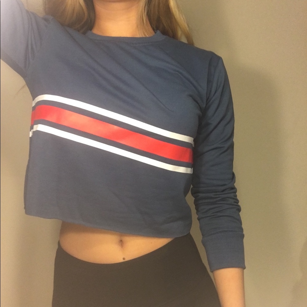 Cropped sweatshirt!!